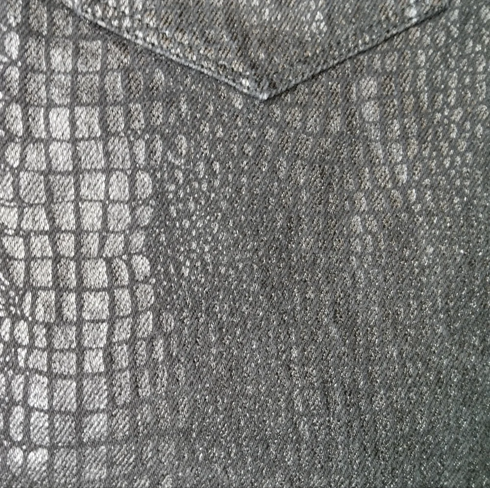 New Blank NYC Python Raw Hem Coated Denim A-line Mini Skirt Size 26 - Picture 6 of 12